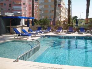 تور ترکیه هتل لارا پارک - آژانس مسافرتی و هواپیمایی آفتاب ساحل آبی